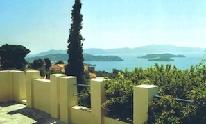 Orchard Villa - view from roof sun-terrace towards Skopelos