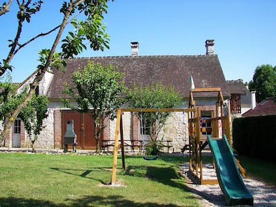 Family house in the valley of the Automne