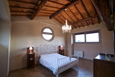 charm and history in Mugello, with swimming pool, 30 minutes from Florence