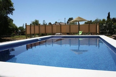 Lovely renovated house with large pool
