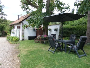 after the storm in winter 2023 we now have a lovely 2nd seating area.
