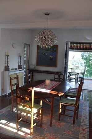 Dining room and conservatory