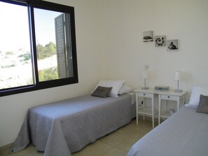 Upstairs 2 x single beds
