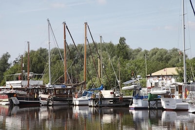 Moderna casa de pescadores, directamente en el romántico Vareler Hafen / Wattenmeer