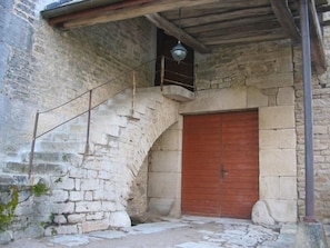 Cottage entrance