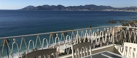 terrace view of the baie de Cannes