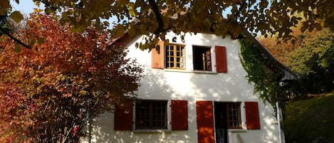 Façade avant (automne)