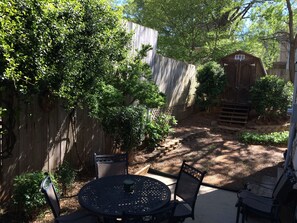 Backyard private patio, dining set with seating for 6