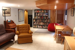 Looking west in the basement Family Room.  Enjoy the books, or a game of cards. 