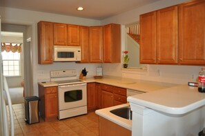 Full Kitchen