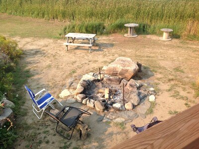 Cozy with great views of prairie