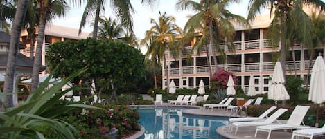 The pool and grounds of Ocean Club West Resort are gorgeous!