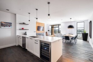 Horizon 104 / DREAM Condo with INCREDIBLE VIEW