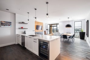 Horizon 104 / DREAM Condo with INCREDIBLE VIEW