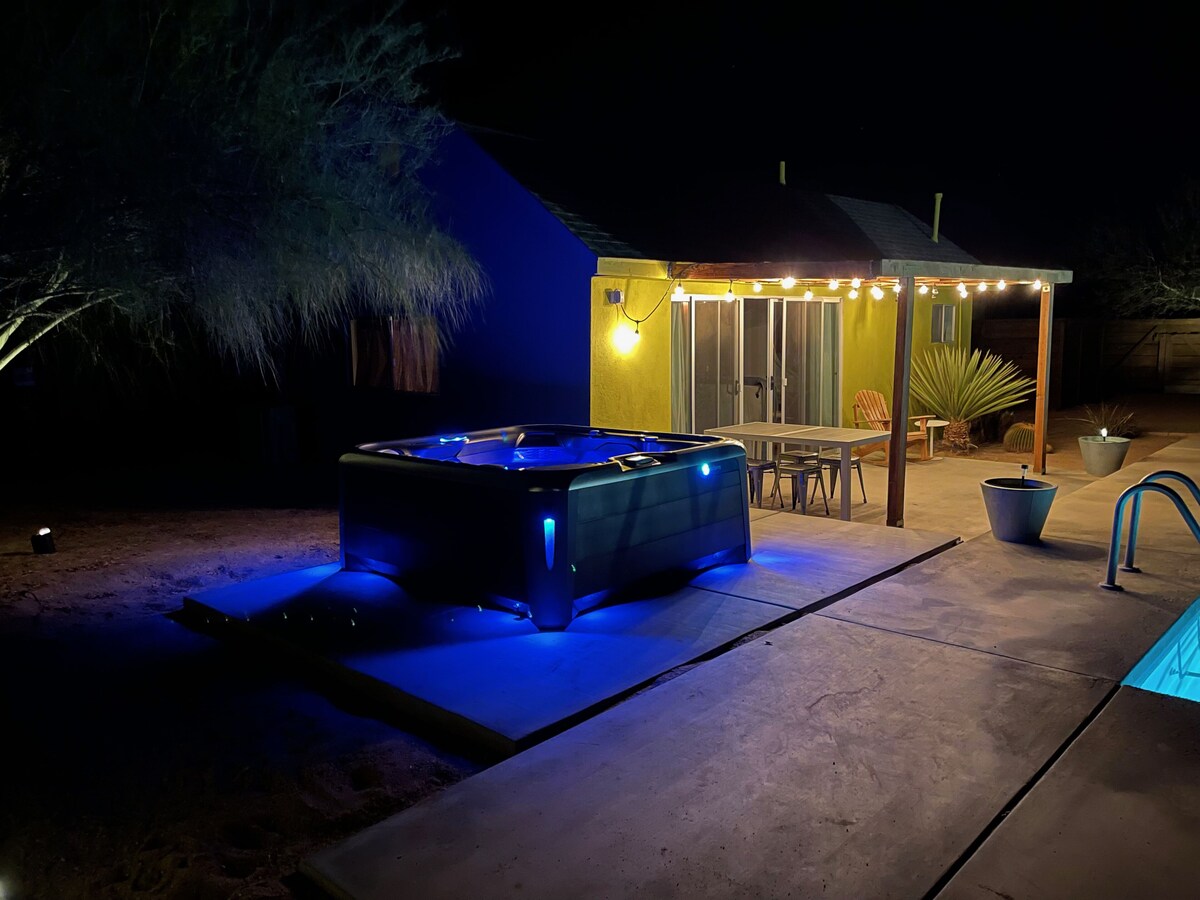 Secluded 20 Acre Retreat with Guest House and Pool/Spa