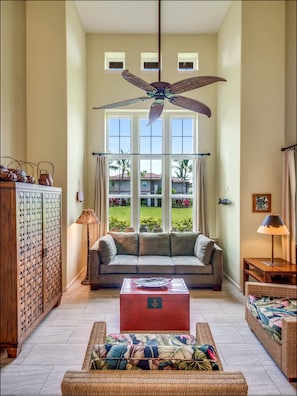 Award-winning architecture with soaring 17-ft ceiling