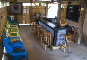Lower level bar - hot tub area