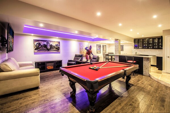 Game Room - Pool and Poker Tables, Wet Bar with ice maker, wine and bev. center