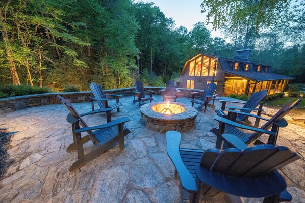 Welcome to Diamond Falls Preserve! Luxury Mountain Retreat on 320+ Acres.