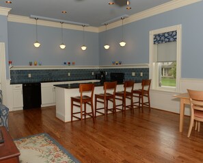 Kitchen and dining area.