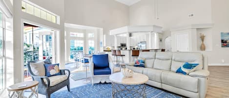 Welcome Home to "Loves' Villa" in Sandestin Beach Resort!