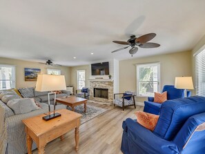Living Room with Flat Screen TV at 4 Driftwood