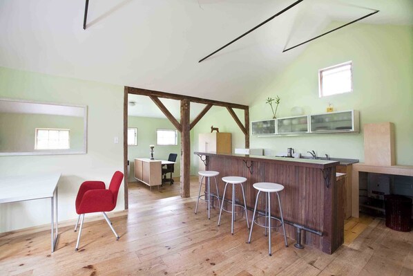 Hand-hewn beams & cathedral ceilings