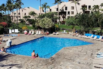 Kamaole Sands Fully Renovated Condo with King Bed. By Kam. 3 Beach