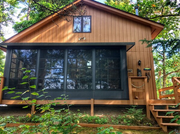 Lakeside view of Cabin
