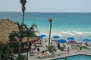 backyard- (OCEAN, Sand, pool & tiki bar)