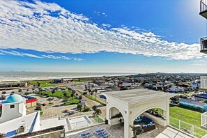 View to the west of Galveston and Pleasure Pier