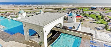 Sweeping view of Gulf of Mexico and 6th Floor pool/hot tub
