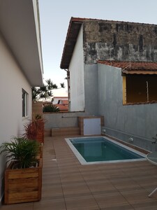 PERUÍBE PISCINA 100MT PRAIA/2SUíTES/GARAGEM 5 CARROS