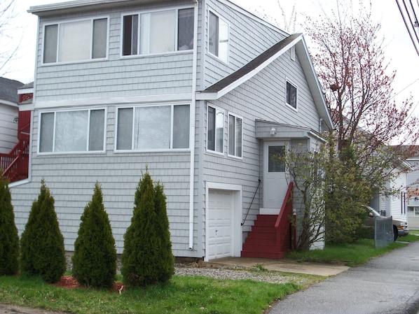 Side view of 2 story house