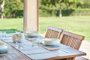 Outdoor dining