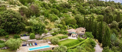 Nestled into the hillside of Cortona. A short walk into town