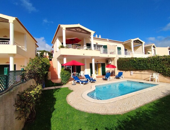 Semi-detached Villa has private pool, stunning sea views, walk to beach