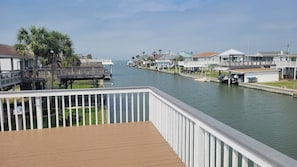 Beautiful canal/bay views from upper deck.