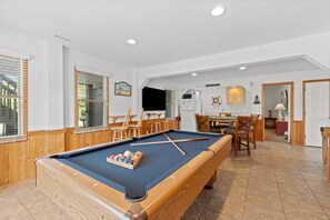 Spielezimmer