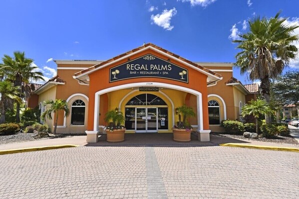 Beautiful 4 bed 3 bath townhome located in Regal Palms Resort &amp; Spa