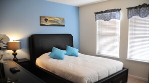 Queen bedroom 2