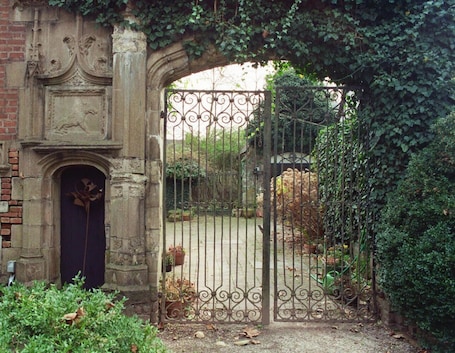 The main gate that takes you from your cottage to the restaurant next door.
