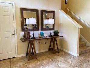 Beautiful 5 bed 4 bath villa located in Watersong