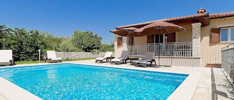 Propiedad, Piscina, Casa, Edificio, Bienes Raíces, Casa, Inmuebles, Ocio, Villa, Vacaciones