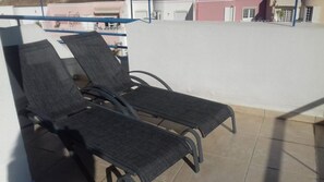 Roof terrace
