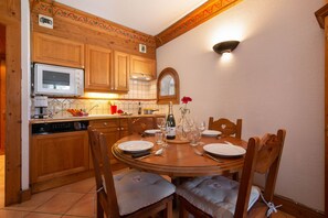 Open kitchen and dining area