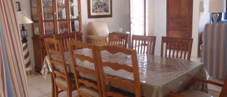 Gorgeous dining room.  Seats 8.   You won't be disappointed.  Great price too.