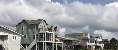 The Bugg House from nearby Canal St.