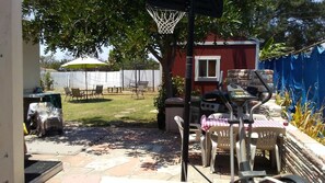 Patio & Back Yard