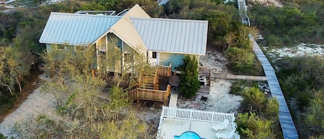 Sea Dunes is a beautiful beachfront home in the exclusive Plantation on SGI